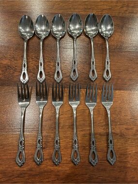 Oneida Northland Schubert Stainless Flatware Forks Spoons 12 Piece